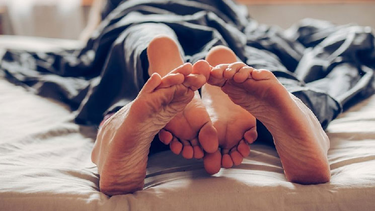 সপ্তাহে কত বার যৌন মিলনে পালাবে রোগ-ব্যাধি? জানাল গবেষণা