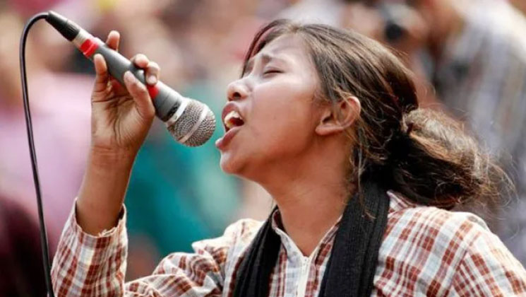 স্লোগান কন্যার নতুন গান