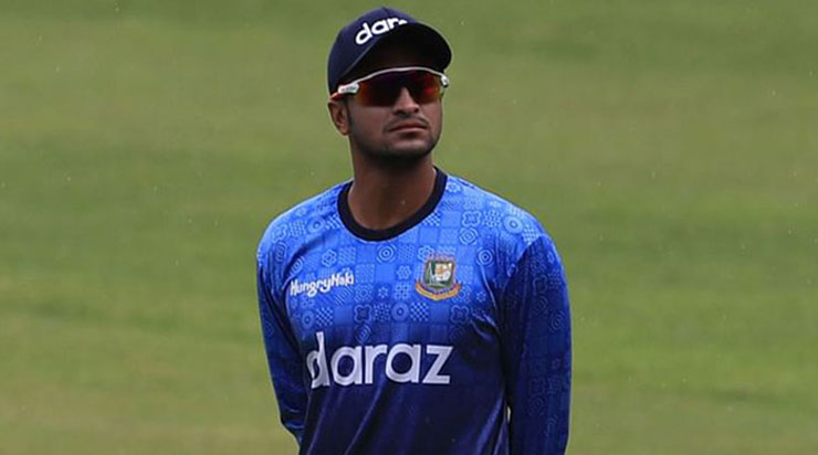 দেশ ছাড়ার আগে যা বলে গেলেন সাকিব