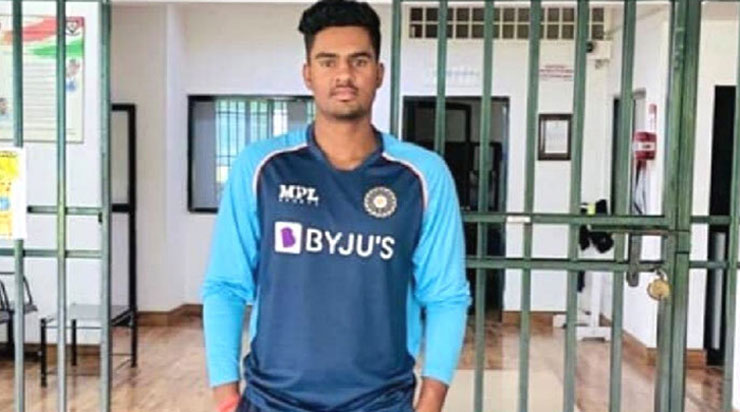 মুদির ছেলের গায়ে উঠল ভারতের বিশ্বকাপ জার্সি