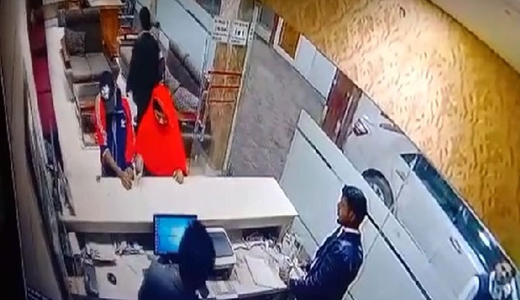 কক্সবাজারে নারী পর্যটককে গণধর্ষণ, মিলল সিসিটিভির ফুটেজ