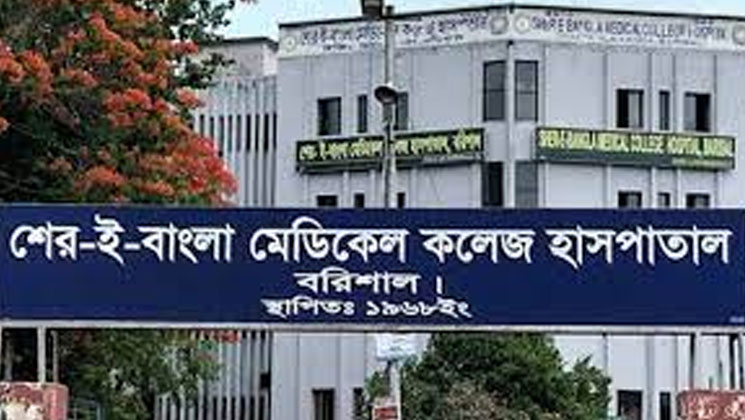 লঞ্চে অগ্নিকাণ্ড, হাসপাতালে ৬৭ জন