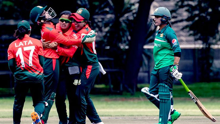 নারী ক্রিকেটারদের পারিশ্রমিক বাড়ছে ৩৩ শতাংশ