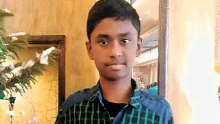 লঞ্চের বাথরুমে অঙ্গার হয় স্বপ্নীল!