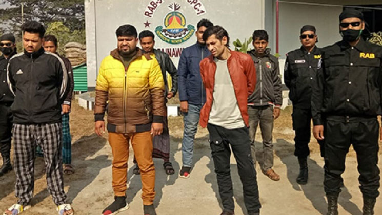 শিক্ষকের ছেলের মাসে লাখ টাকার ‘মাদক’ লাগে