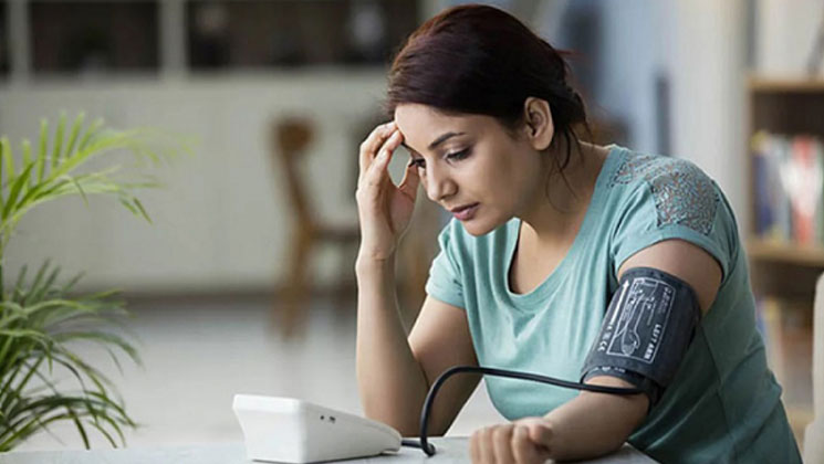 আচমকা প্রেসার কমে গেলে তৎক্ষণাৎ যা করবেন