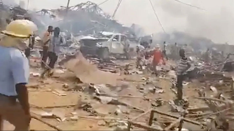 ঘানায় ভয়াবহ বিস্ফোরণে ১৭ জন নিহত, ৫০০ ভবন ধস