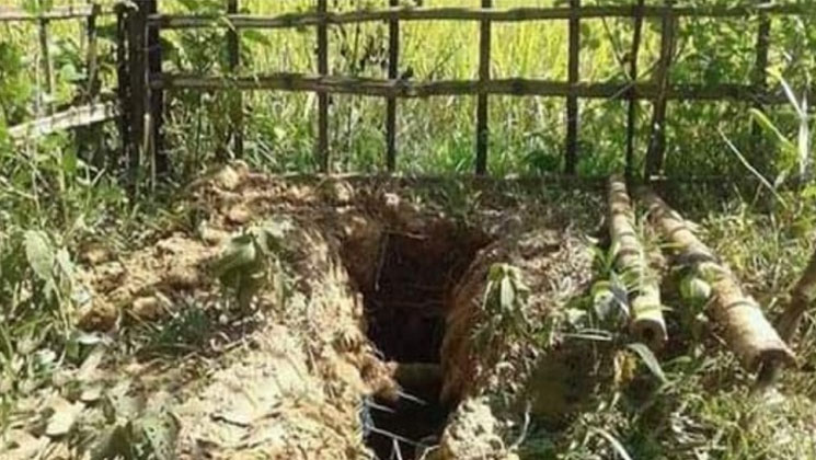 সখীপুরে কবর খুঁড়ে ৪ কঙ্কাল চুরি