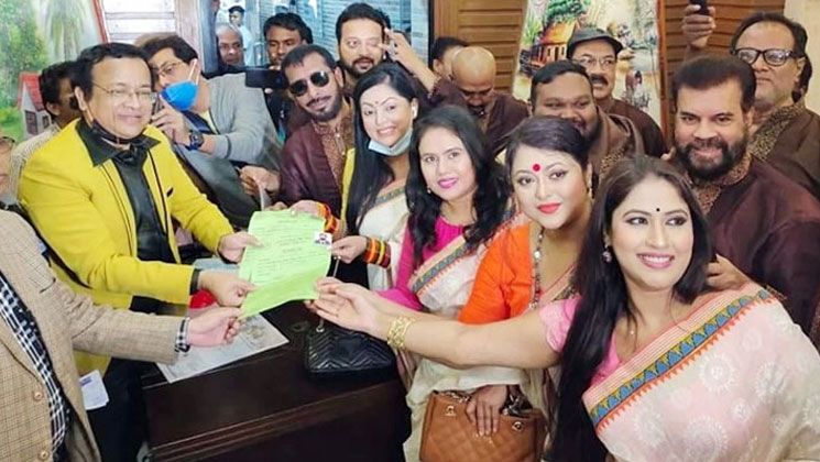 এক ঘণ্টা দেরিতে শেষ হলো শিল্পী সমিতির ভোট, প্রথম ভোট এজাজের শেষ জয়ের