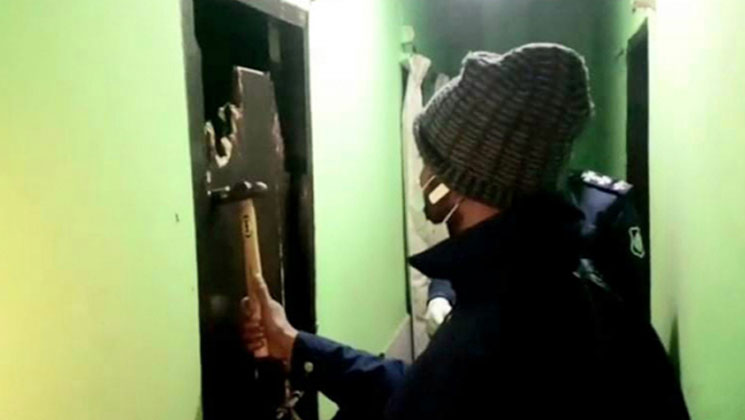 আবাসিক হোটেলে যুবকের ঝুলন্ত মরদেহ