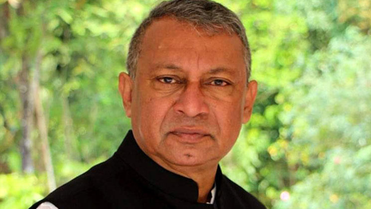 নৌকার বিরুদ্ধে অবস্থান নিয়ে পদ হারালেন এমপি একরাম