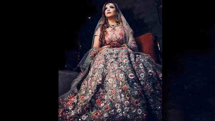 বাংলাদেশি তরুনীর বলিউড জয়, মুগ্ধ মালাইকা থেকে অম্বানী