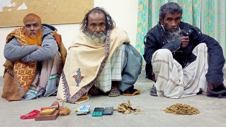জাহাঙ্গীরনগর বিশ্ববিদ্যালয়ে গাঁজাসহ ৩ বহিরাগত আটক