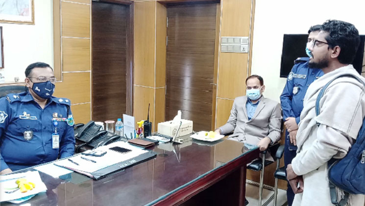 চাকরি পাচ্ছেন ভাতের বিনিময়ে পড়াতে চাওয়া আলমগীর
