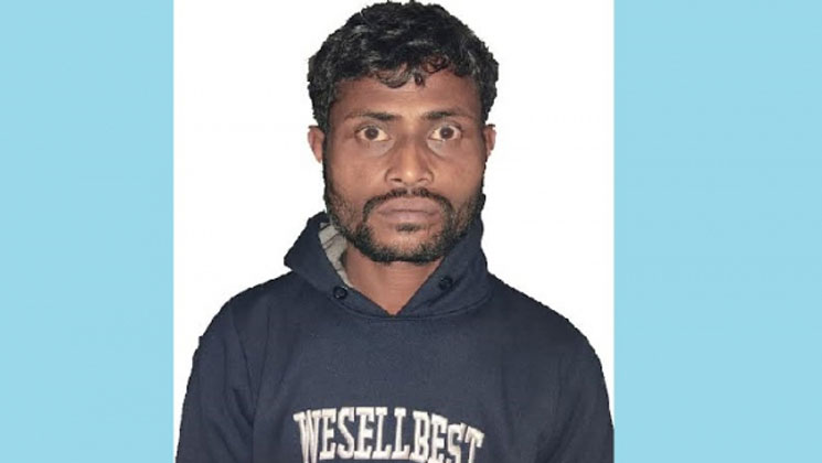 ঘুম থেকে না উঠায় হেলপারকে গলাটিপে হত্যা 