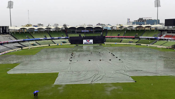 বিপিএলে নতুন ঘটনার জন্ম দিল বৃষ্টি!