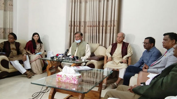 ‘খালেদা জিয়ার সুস্থতায় কর্মীদের স্বস্তি, নেতারা হতাশ’