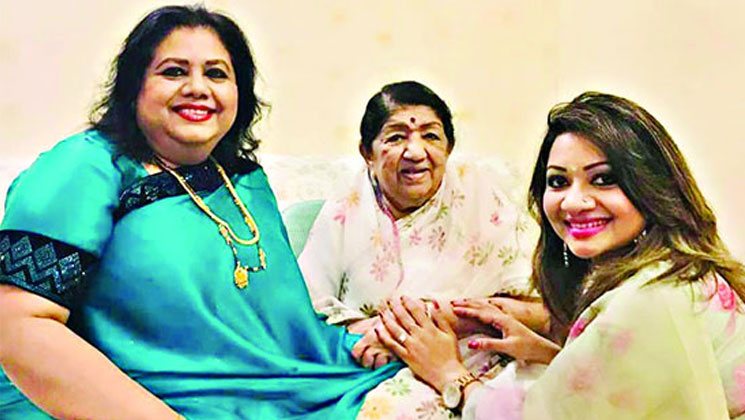 ‘সেই শাড়ি যত্নে রেখে দিয়েছি’