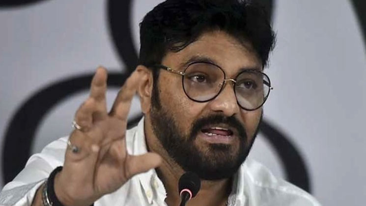 ধারালো অস্ত্র নিয়ে বাবুল সুপ্রিয়র ওপর হামলা