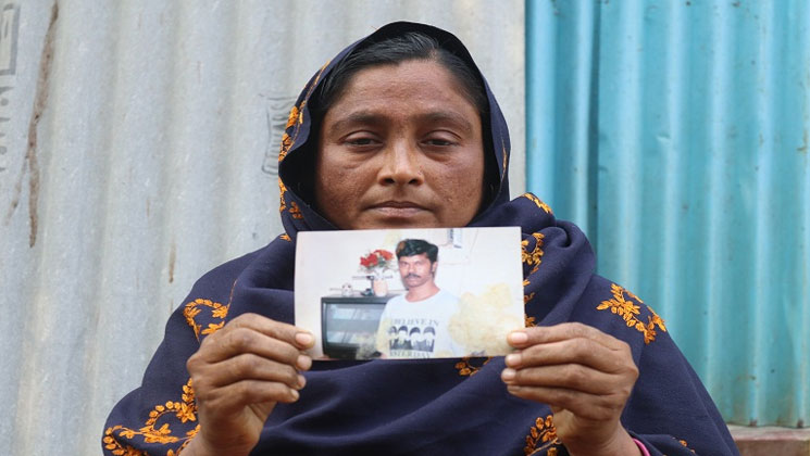 আমারে এহন ক্যারা রোজগার কইরা খাওয়াইবো