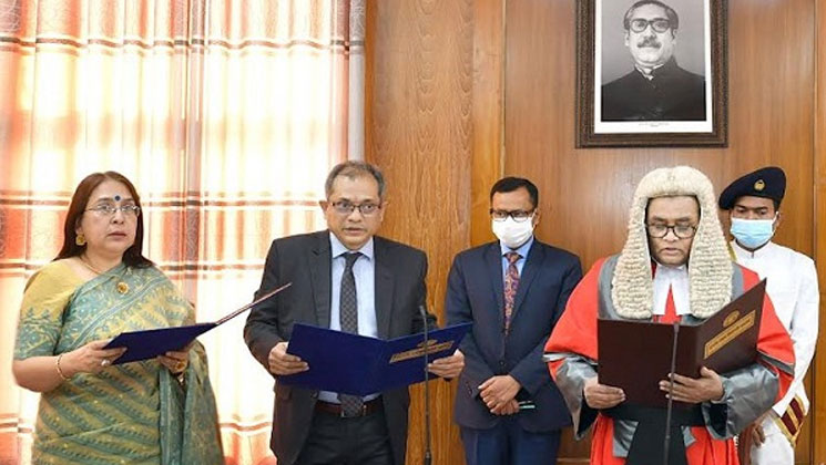 পিএসসি’র নবনিযুক্ত দুই সদস্যের শপথ গ্রহণ