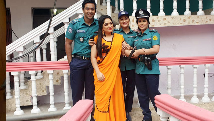 নিষিদ্ধ হলো ‘ইয়েস ম্যাডাম’