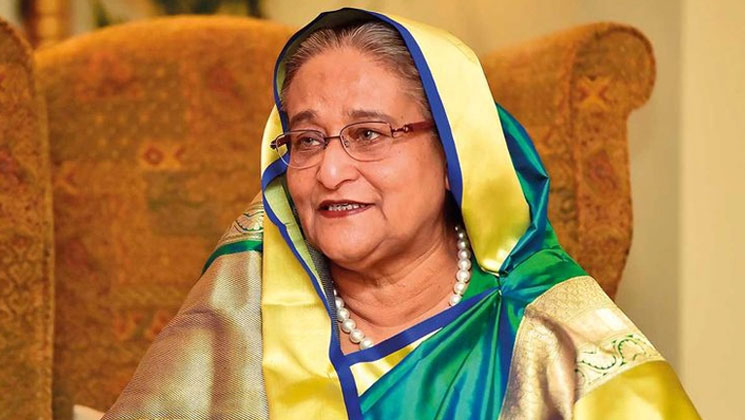 প্রধানমন্ত্রীর কাছে এইচএসসির ফল হস্তান্তর 