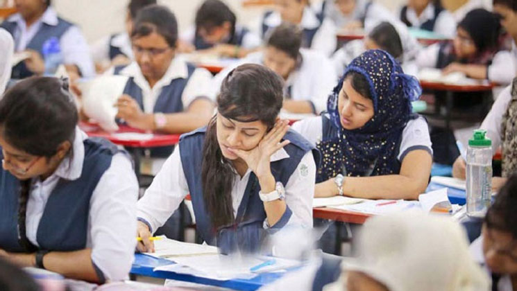 জিপিএ-৫ পাওয়া লক্ষাধিক শিক্ষার্থী বাদ পড়বে 