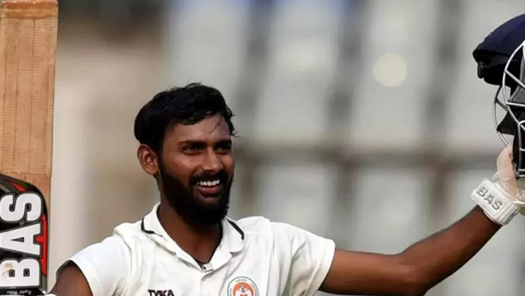 সদ্যোজাত কন্যাকে হারিয়েও ফিরলেন মাঠে, করলেন শতরান!
