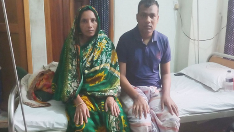 ছেলেকে বাঁচাতে কিডনি দিলেন মা, এখন টাকা পাবেন কোথায়