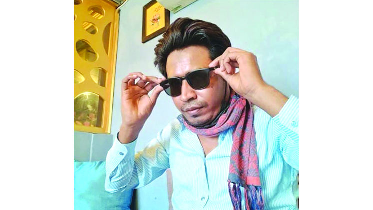 নিজে ব্যাংকার টার্গেট নারী চিকিৎসক