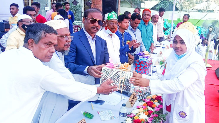 লাকসামে মোঃ আবুল কালাম  হাইস্কুল, কলেজ ও পলিটেকনিক ইনস্টিটিউটে নবীন বরণ অনুষ্ঠান 