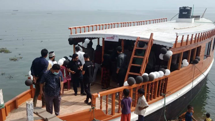রাঙামাটি কাপ্তাই হ্রদে রাঙ্গাতরীর যাত্রা শুরু