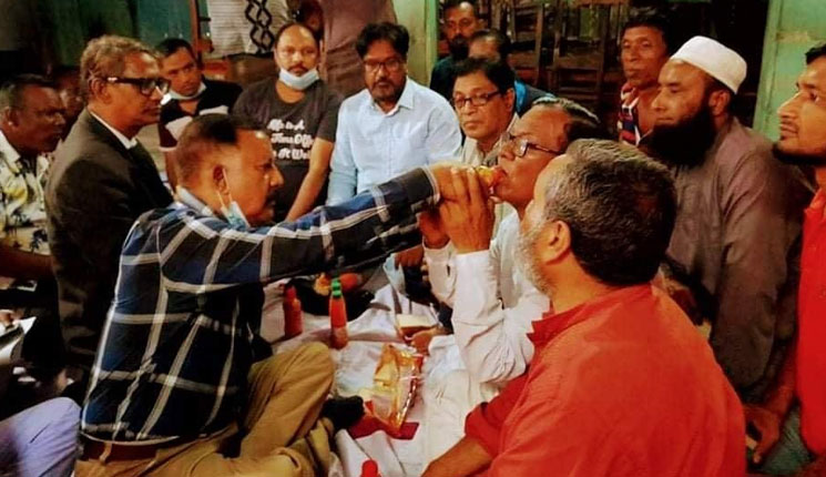 সিরাজগঞ্জে দ্রব্যমূল্যের ঊর্ধ্বগতি, দুর্নীতির প্রতিবাদে বিএনপির প্রতীকী অনশন পালন