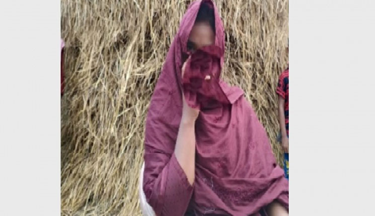 গোপনে বিয়ে: স্বামীর খোঁজ না পেয়ে শ্বশুরবাড়িতেই অনশনে স্ত্রী