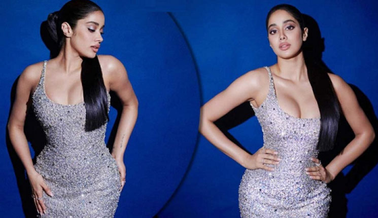 কিম কার্দাশিয়ানের মতো হতে বক্ষ সার্জারি করালেন জাহ্নবীর! 