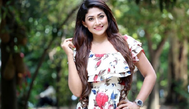 মিসেস ওয়ার্ল্ডে বাংলাদেশের হয়ে লড়বেন পিয়া