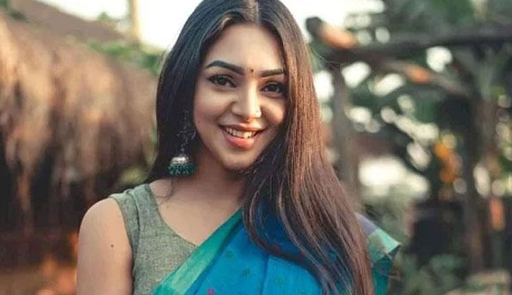 যে ভালোবাসবে সে অতীত নিয়ে প্রশ্ন তুলবে না : প্রভা