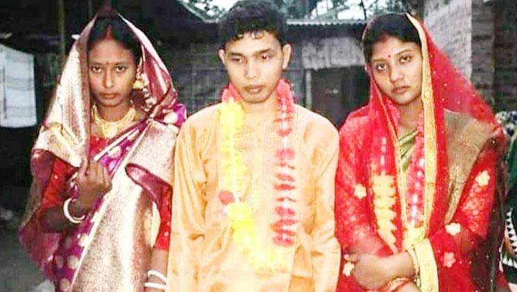 দুই প্রেমিকাকে একসঙ্গে বিয়ে করে ঘরে তুললেন রনি
