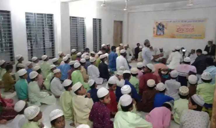 লাকসাম এনএফ এন্ড বিএন হাইস্কুল এসএসসি ব্যাচ-৯৮ এর দোয়া ও ইফতার