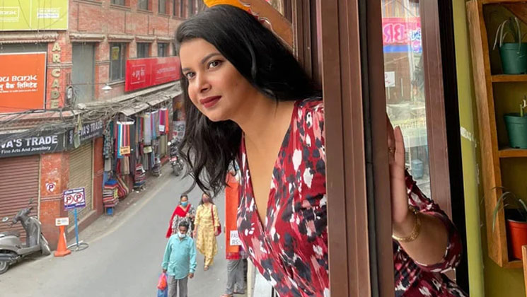 শিক্ষা সফরে গিয়ে পালিয়ে যান শবনম ফারিয়া