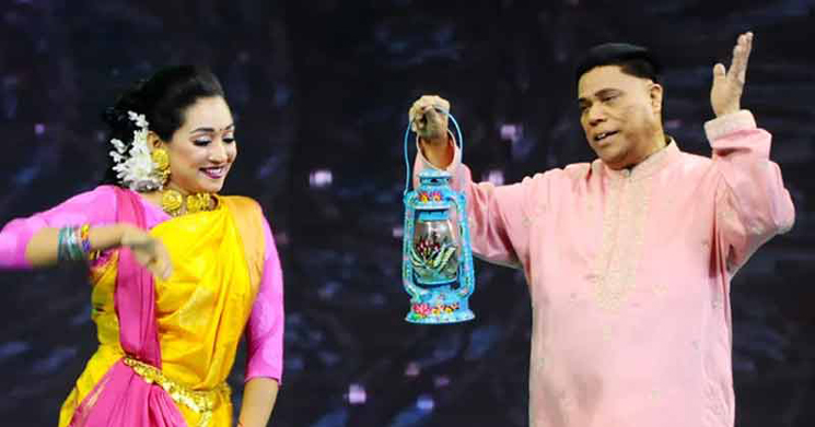 মাহফুজুর রহমানের হাতে হারিকেন