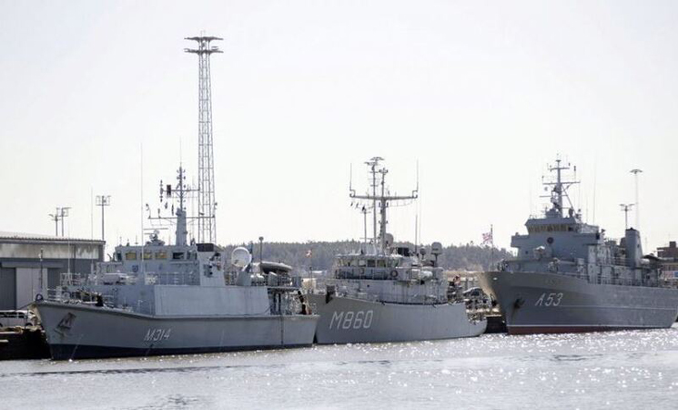 ইউক্রেন উপকূলে রুশ যুদ্ধজাহাজ, ন্যাটোর যুদ্ধজাহাজ ফিনল্যান্ডে