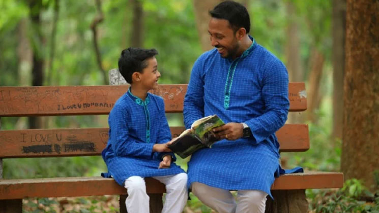 ঈদে যুগল পোশাক 