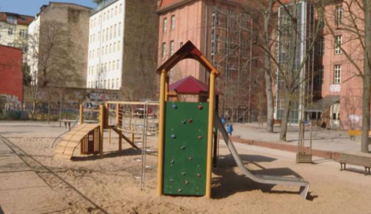 জার্মানিতে খেলার মাঠে যা শেখে শিশুরা