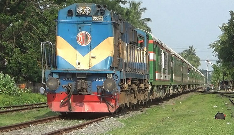 লঙ্কাকাণ্ডের মধ্যে যে নির্দেশনা দিল রেল মন্ত্রণালয়