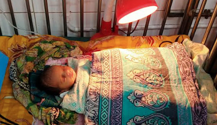 টয়লেটের প্যানে আটকে পড়া নবজাতক শঙ্কামুক্ত, ঘটনায় তদন্ত কমিটি