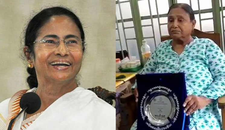 মমতা সাহিত্যিক সম্মাননা পাওয়ায় পুরস্কার ফেরত দিলেন ‘অপমানিত’ লেখক