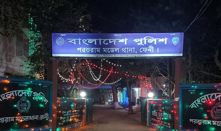 র‍্যাব ও পুলিশের মধ্যে মারামারি, আহত ৪