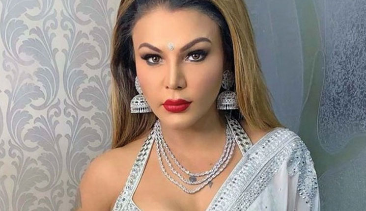 ৬ বছরের বড় হওয়ায় রাখিকে মেনে নিচ্ছে না আদিলের পরিবার!